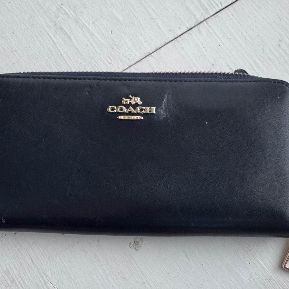 Coach Long zip wallet
